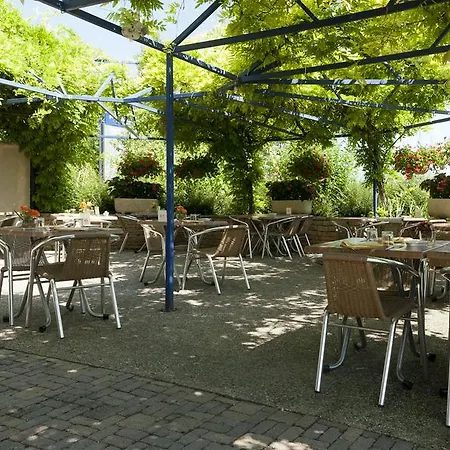 Kyriad Beaune 3*