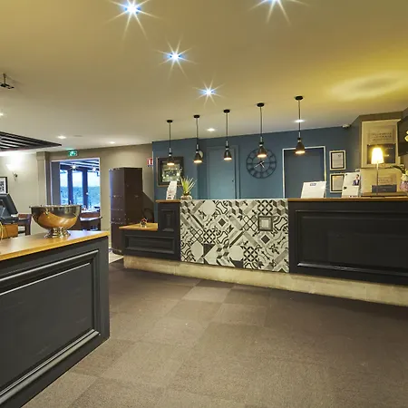Kyriad Hotel 3*