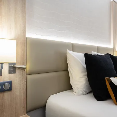 Kyriad Otel Beaune (Cote d'Or)