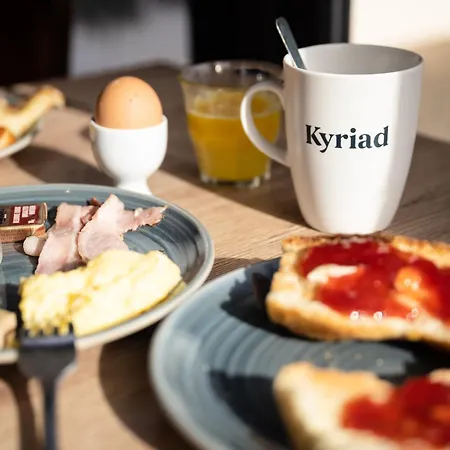 Kyriad 3*